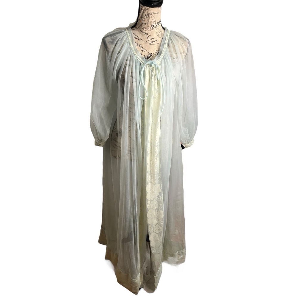 Vintage 1960s Miss Elaine Peignor Robe - Picture 10 of 16